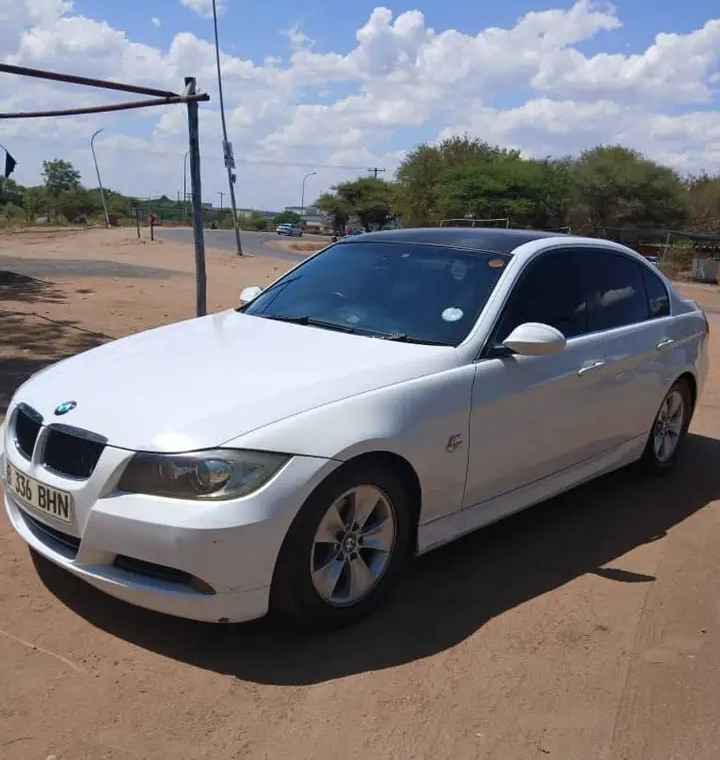 BMW E90 323i product image