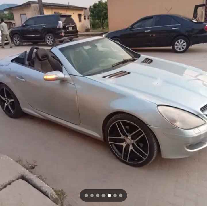 SLK350 USED BUT NOT REGISTERED product image